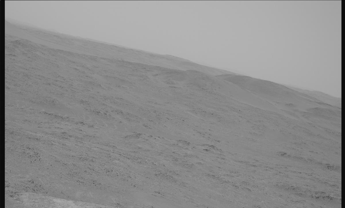 This image was taken by MCZ_RIGHT onboard NASA's Mars rover Perseverance on Sol 1438