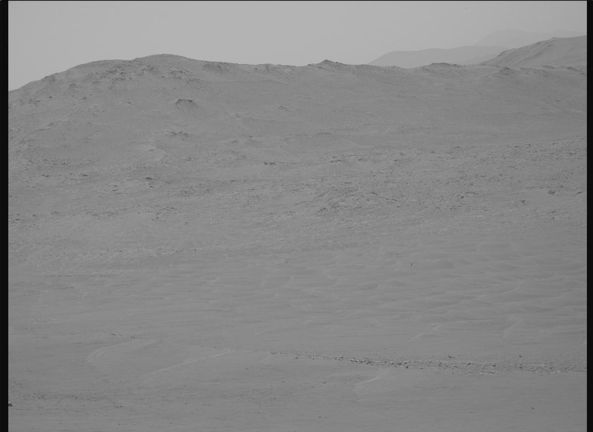 This image was taken by MCZ_RIGHT onboard NASA's Mars rover Perseverance on Sol 1438