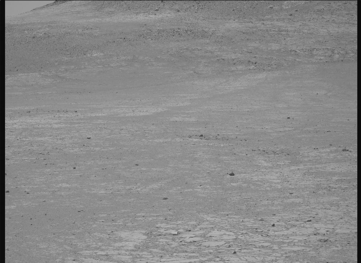 This image was taken by MCZ_RIGHT onboard NASA's Mars rover Perseverance on Sol 1438