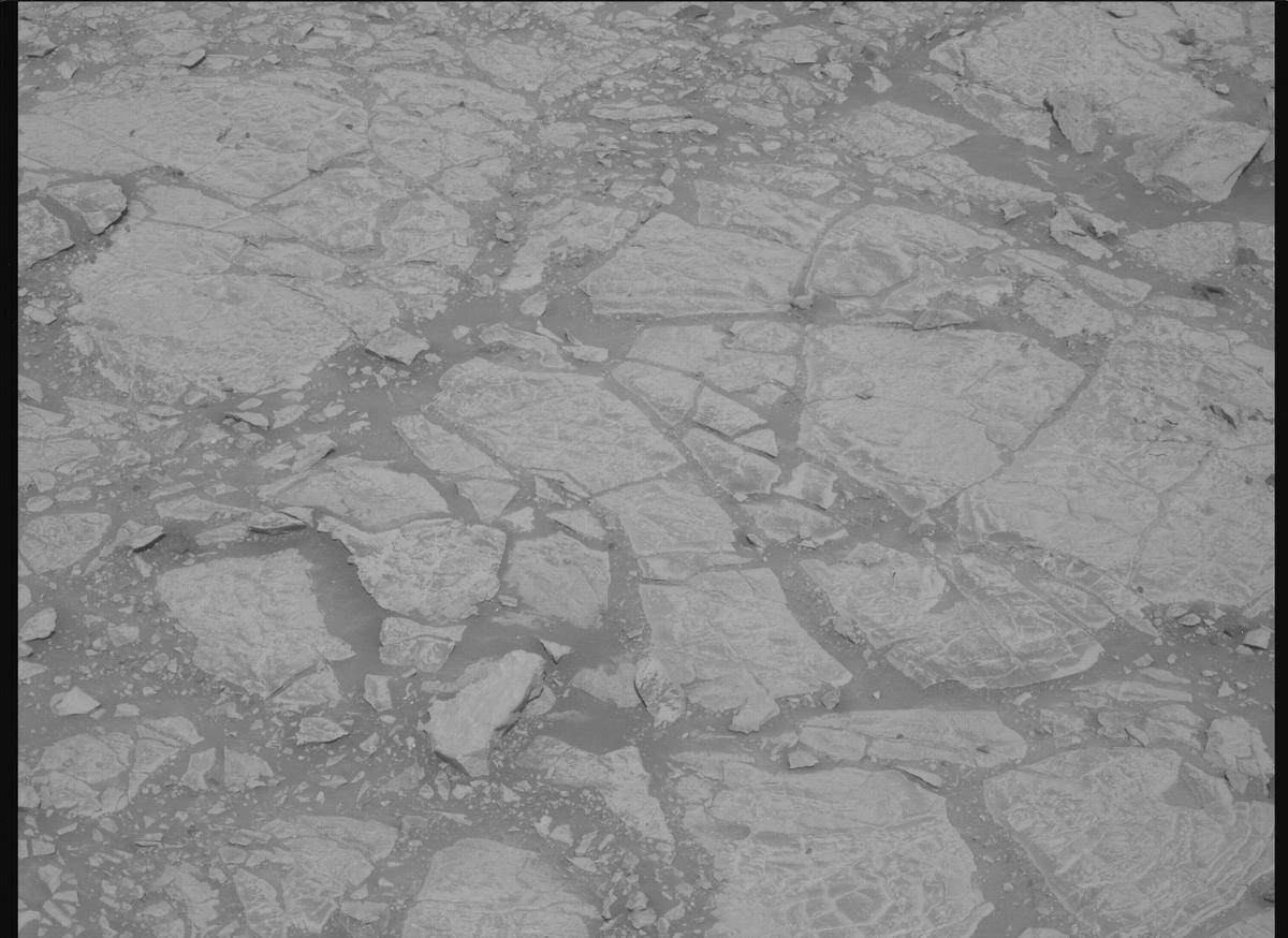 This image was taken by MCZ_RIGHT onboard NASA's Mars rover Perseverance on Sol 1440