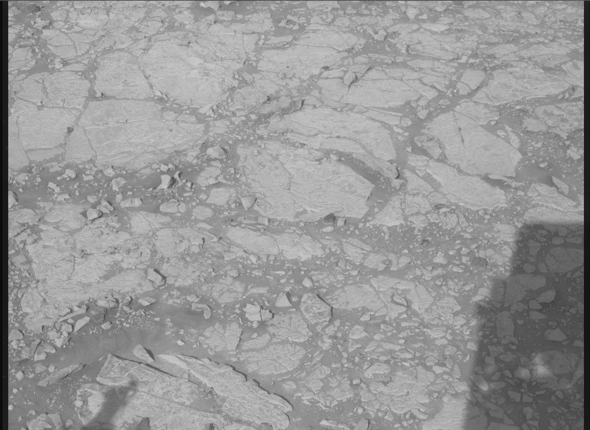 This image was taken by MCZ_RIGHT onboard NASA's Mars rover Perseverance on Sol 1440