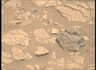 View image taken on Mars, Mars Perseverance Sol 1444: Right Mastcam-Z Camera