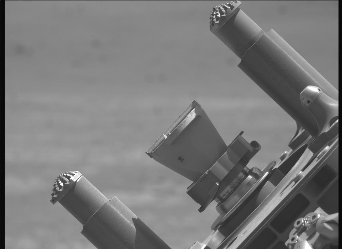 This image was taken by MCZ_LEFT onboard NASA's Mars rover Perseverance on Sol 1447