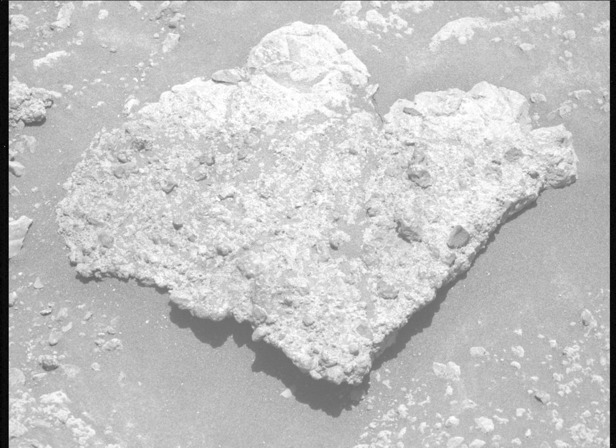 This image was taken by MCZ_LEFT onboard NASA's Mars rover Perseverance on Sol 1448