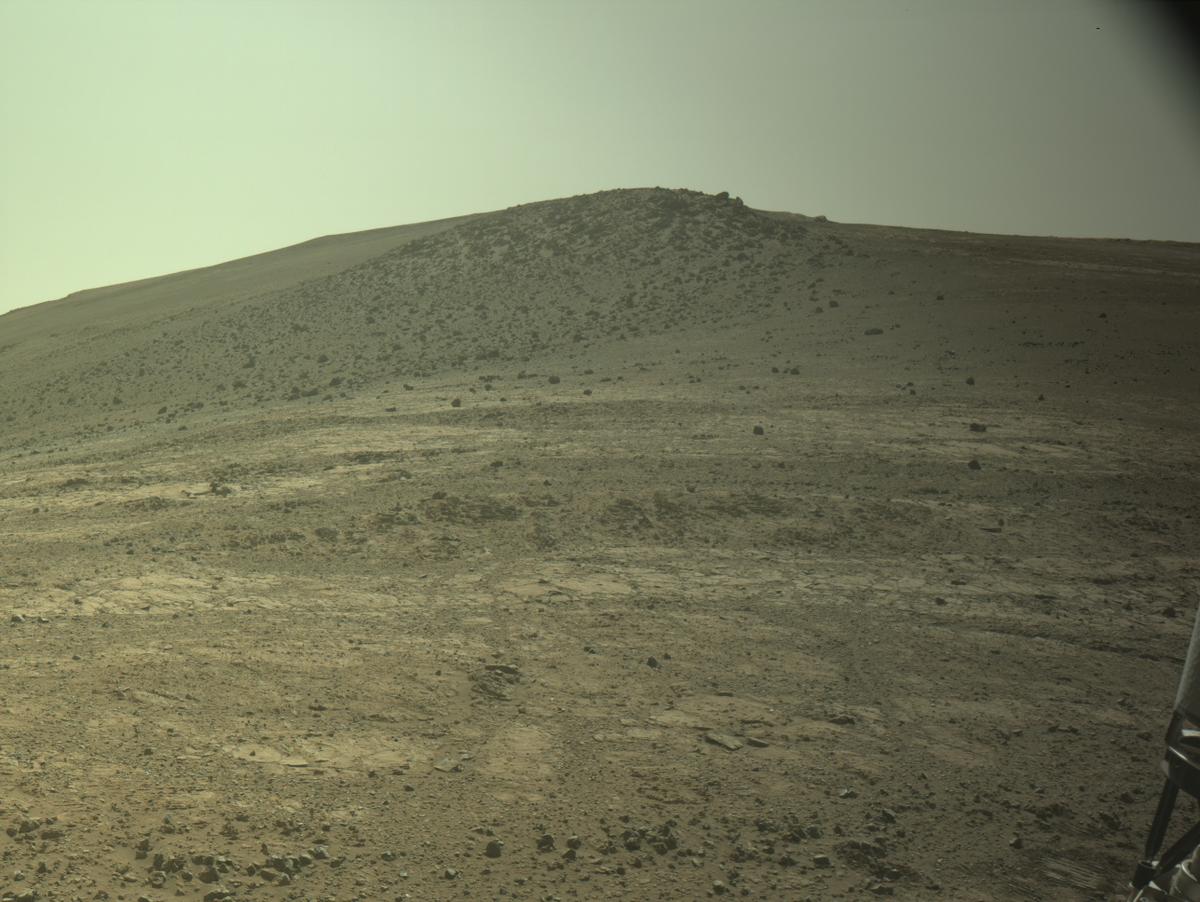 This image was taken by NAVCAM_RIGHT onboard NASA's Mars rover Perseverance on Sol 1452