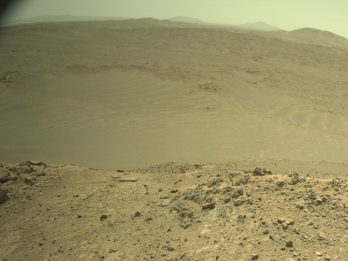This image was taken by NAVCAM_RIGHT onboard NASA's Mars rover Perseverance on Sol 1452