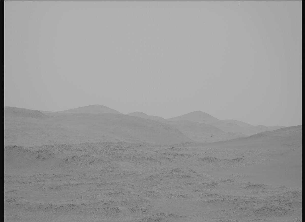 This image was taken by MCZ_RIGHT onboard NASA's Mars rover Perseverance on Sol 1453