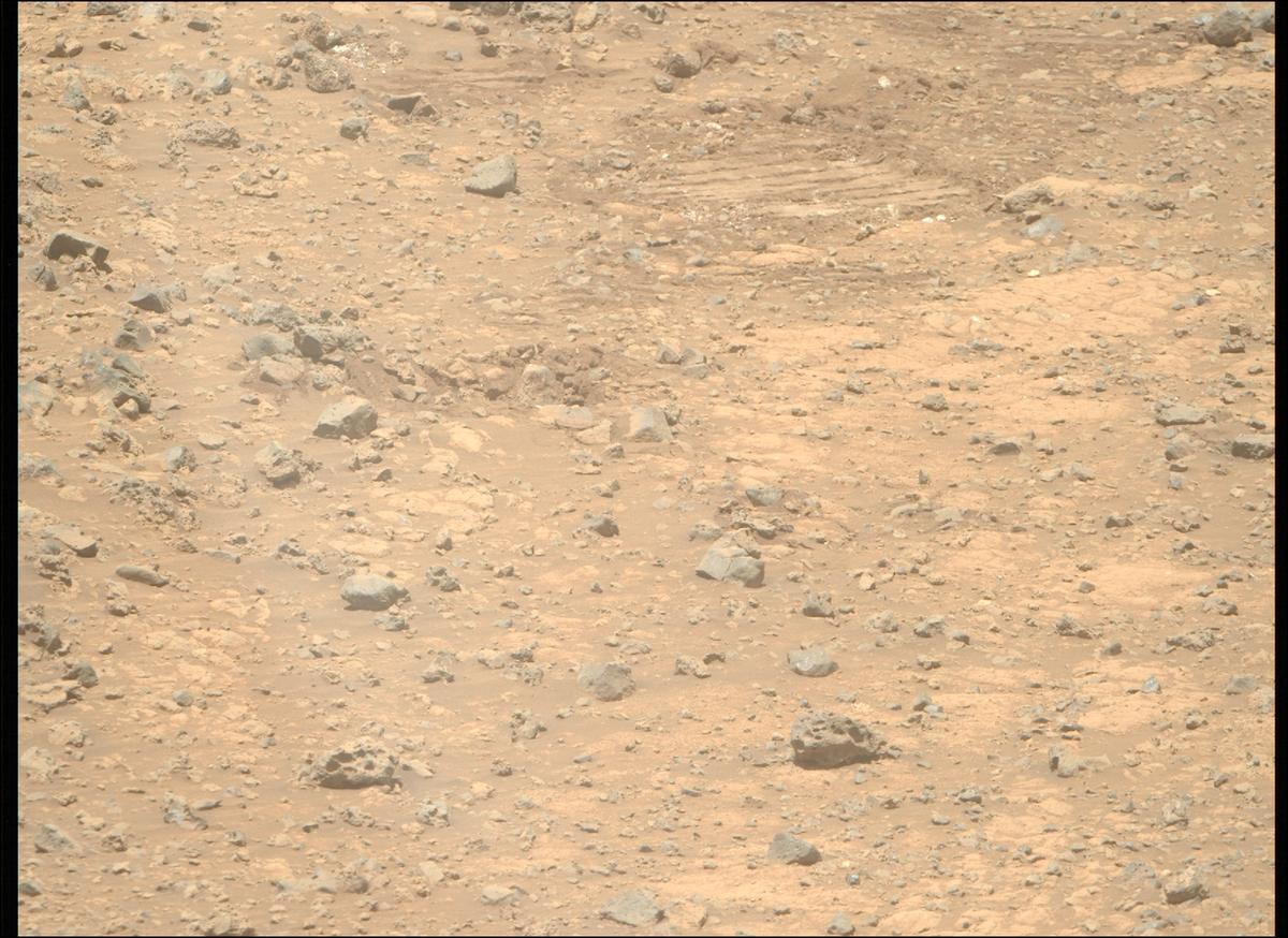 This image was taken by MCZ_RIGHT onboard NASA's Mars rover Perseverance on Sol 1453
