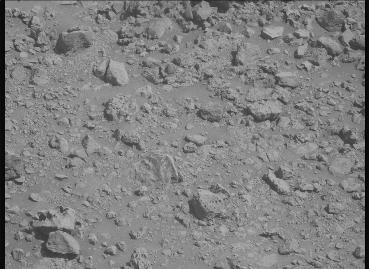 This image was taken by MCZ_LEFT onboard NASA's Mars rover Perseverance on Sol 1454