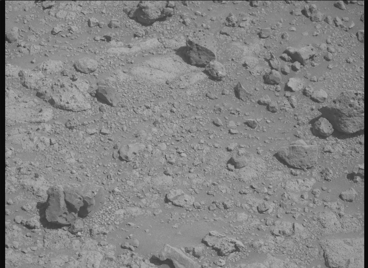 This image was taken by MCZ_LEFT onboard NASA's Mars rover Perseverance on Sol 1454