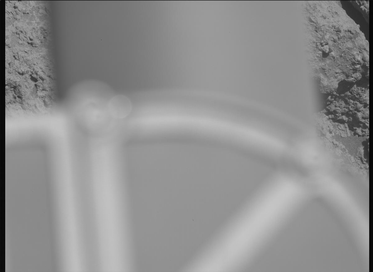 This image was taken by MCZ_LEFT onboard NASA's Mars rover Perseverance on Sol 1456