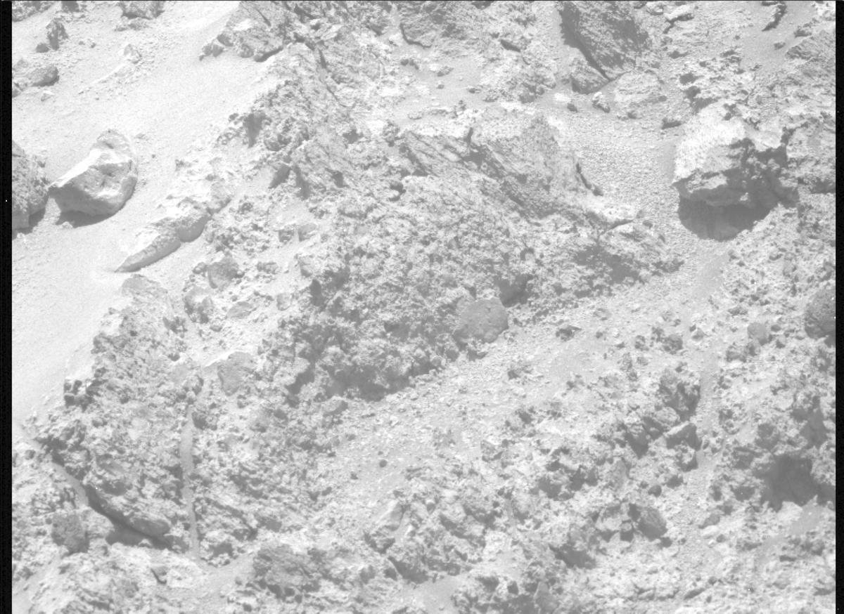 This image was taken by MCZ_LEFT onboard NASA's Mars rover Perseverance on Sol 1456