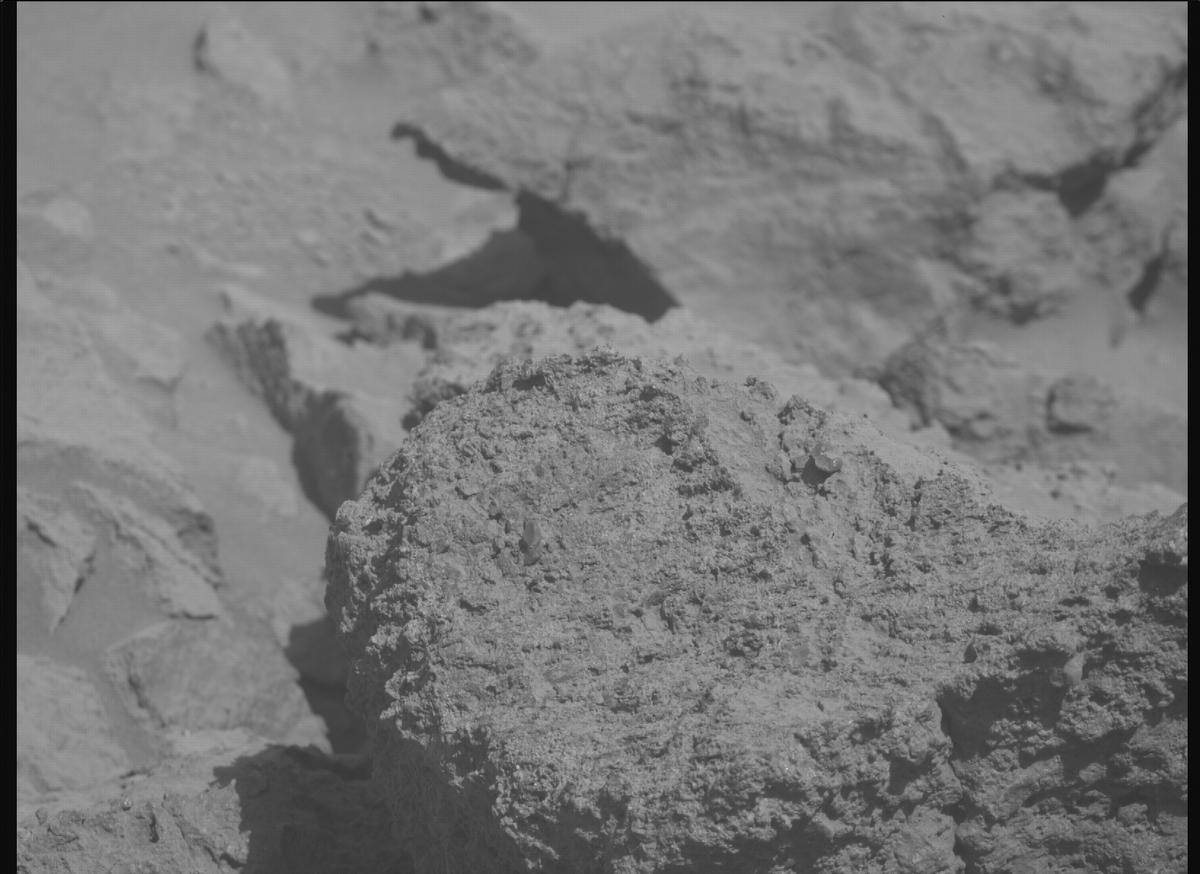 This image was taken by MCZ_RIGHT onboard NASA's Mars rover Perseverance on Sol 1456