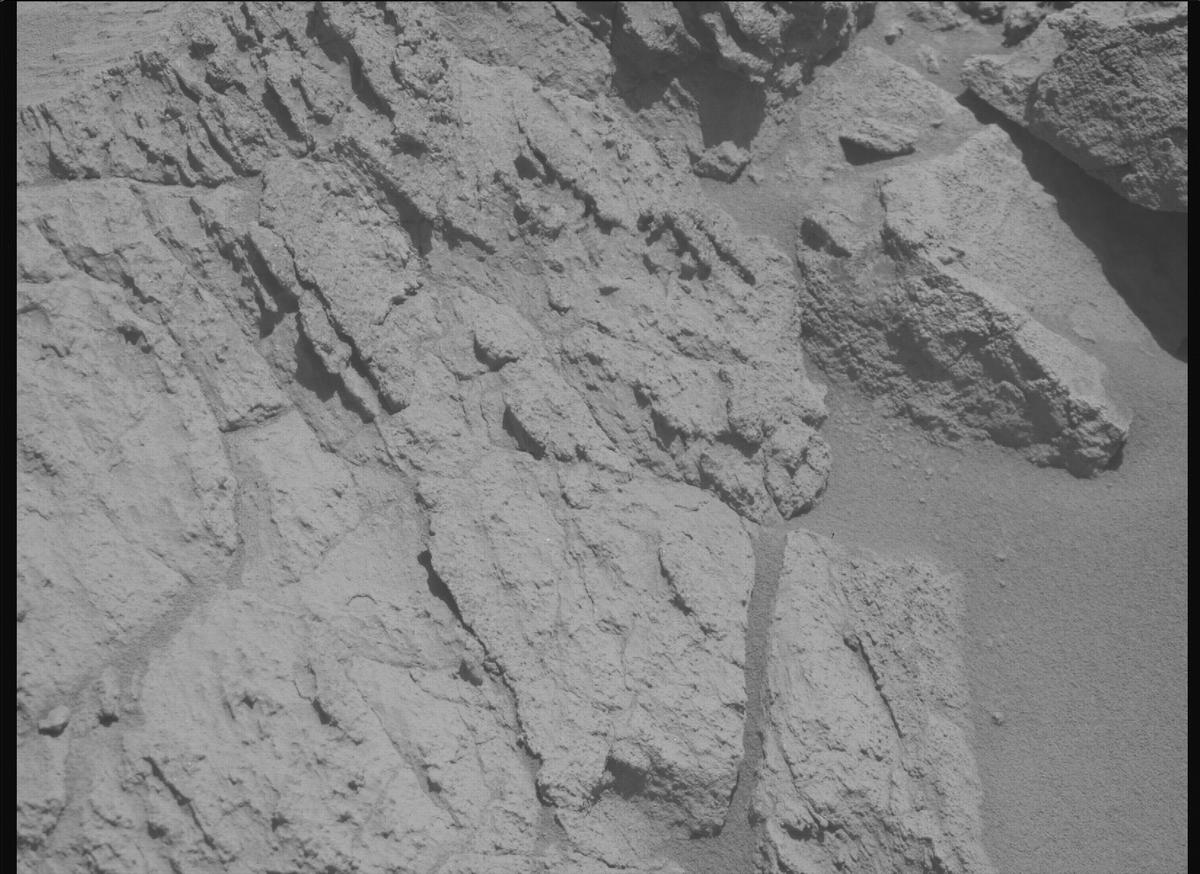 This image was taken by MCZ_RIGHT onboard NASA's Mars rover Perseverance on Sol 1456