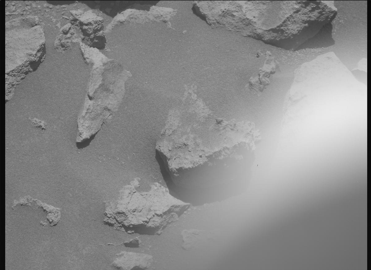 This image was taken by MCZ_RIGHT onboard NASA's Mars rover Perseverance on Sol 1456