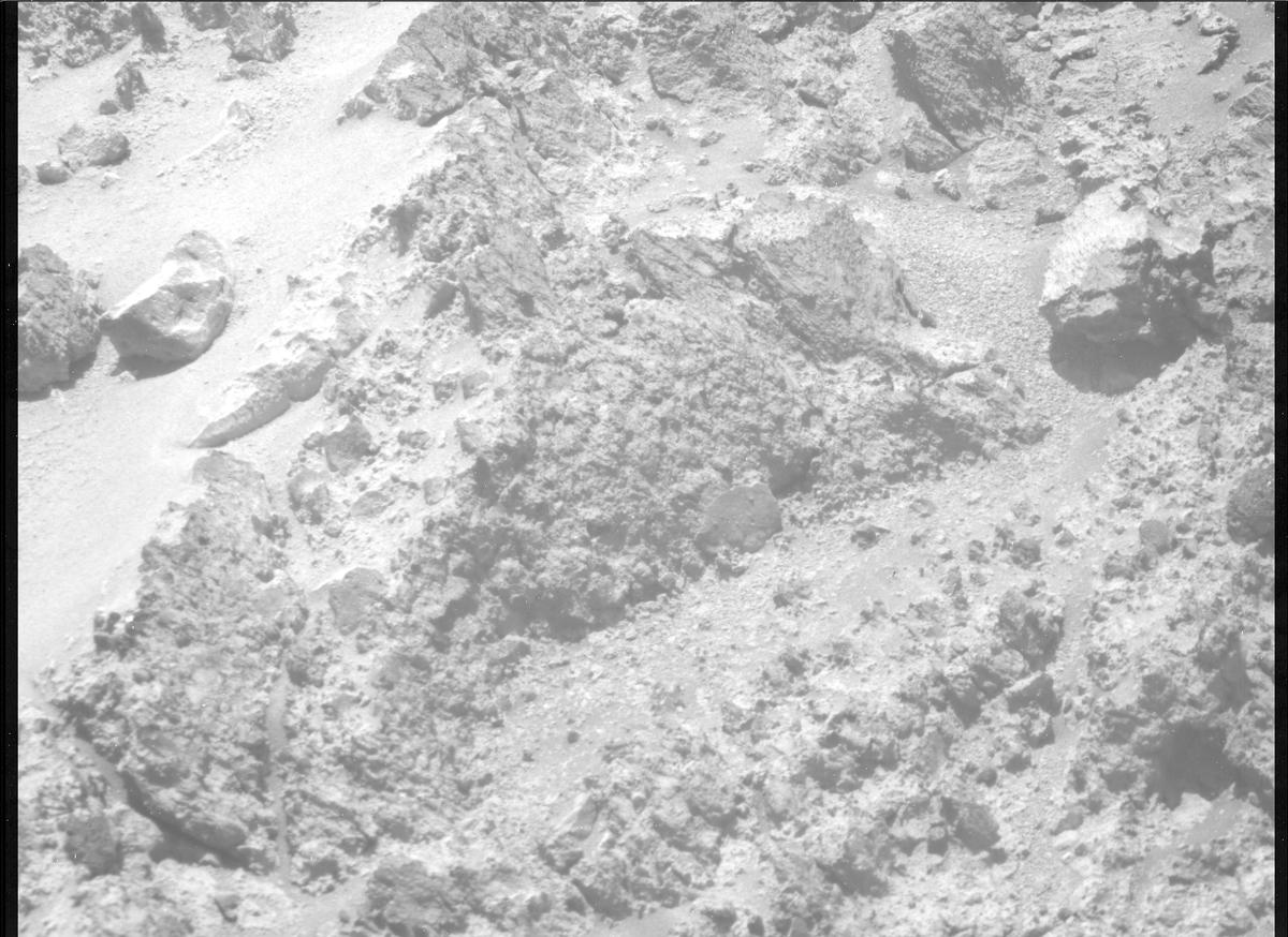 This image was taken by MCZ_RIGHT onboard NASA's Mars rover Perseverance on Sol 1456