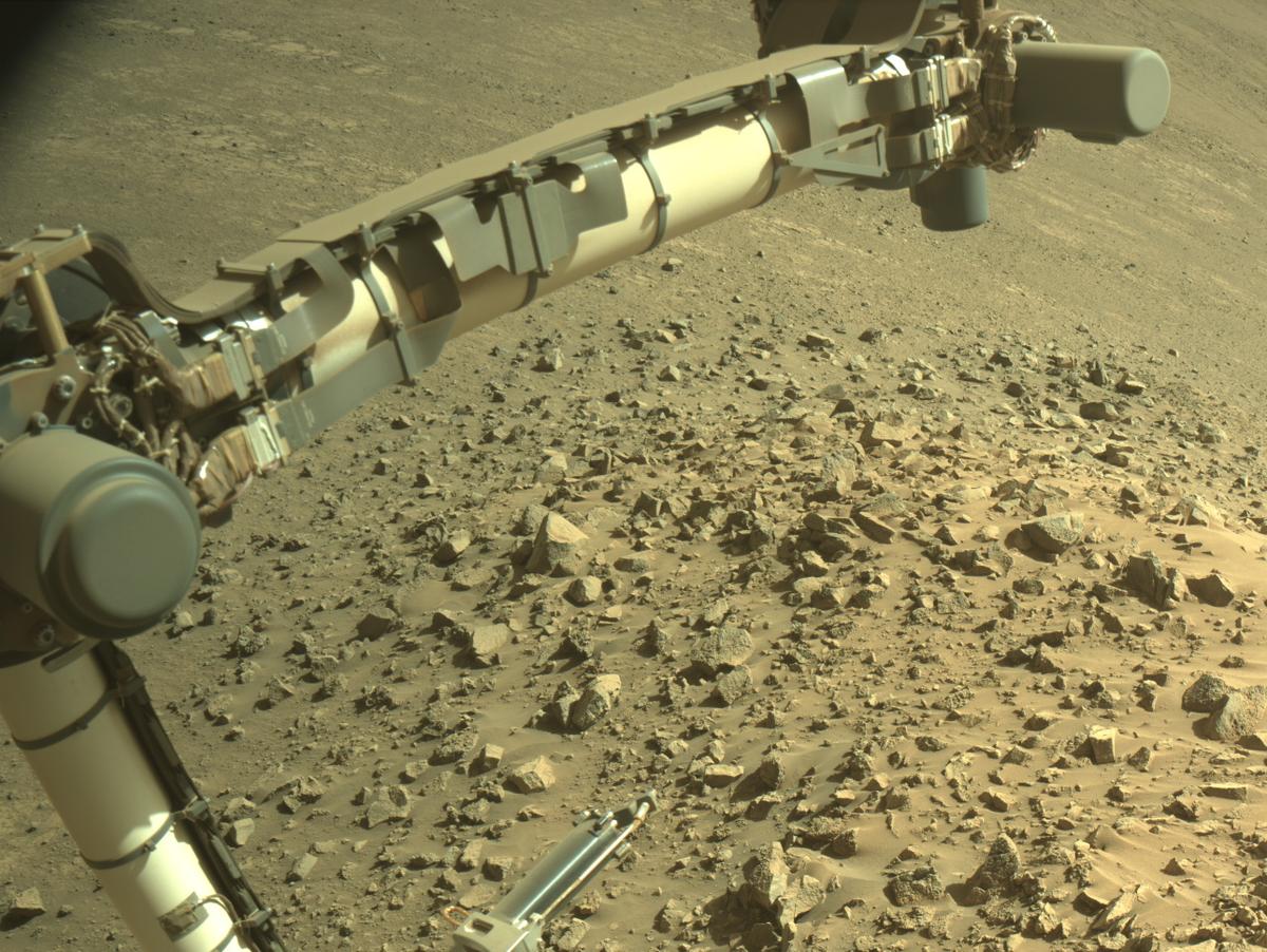 This image was taken by NAVCAM_LEFT onboard NASA's Mars rover Perseverance on Sol 1458