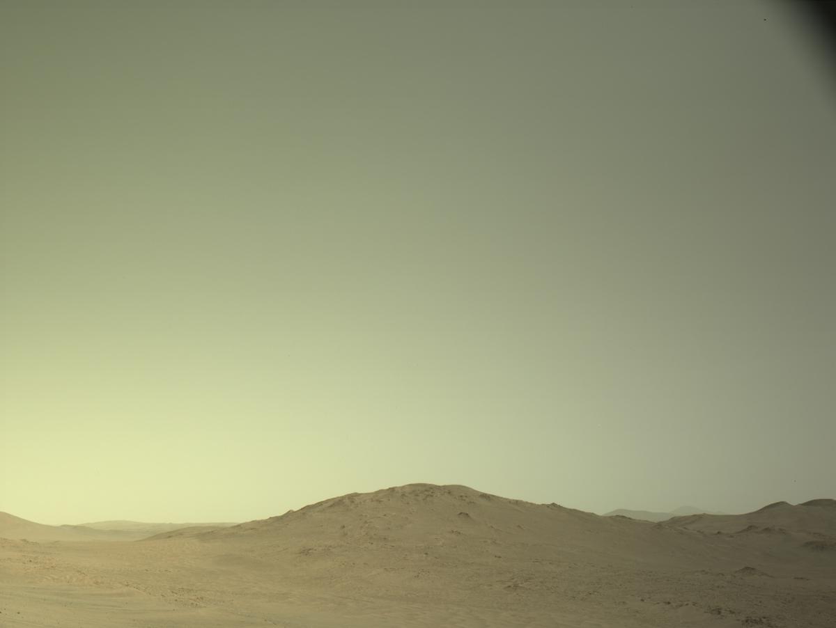 This image was taken by NAVCAM_RIGHT onboard NASA's Mars rover Perseverance on Sol 1461