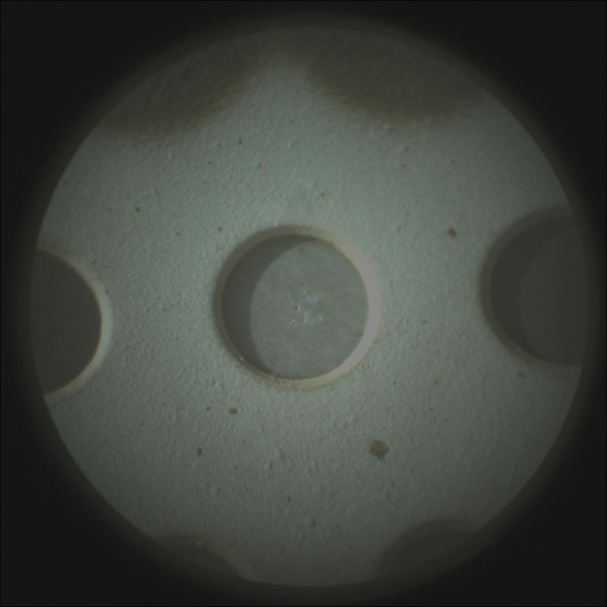 This image was taken by SUPERCAM_RMI onboard NASA's Mars rover Perseverance on Sol 1462