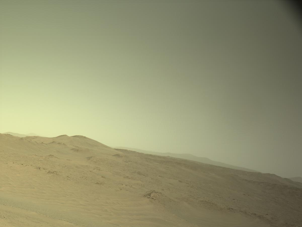 This image was taken by NAVCAM_LEFT onboard NASA's Mars rover Perseverance on Sol 1463