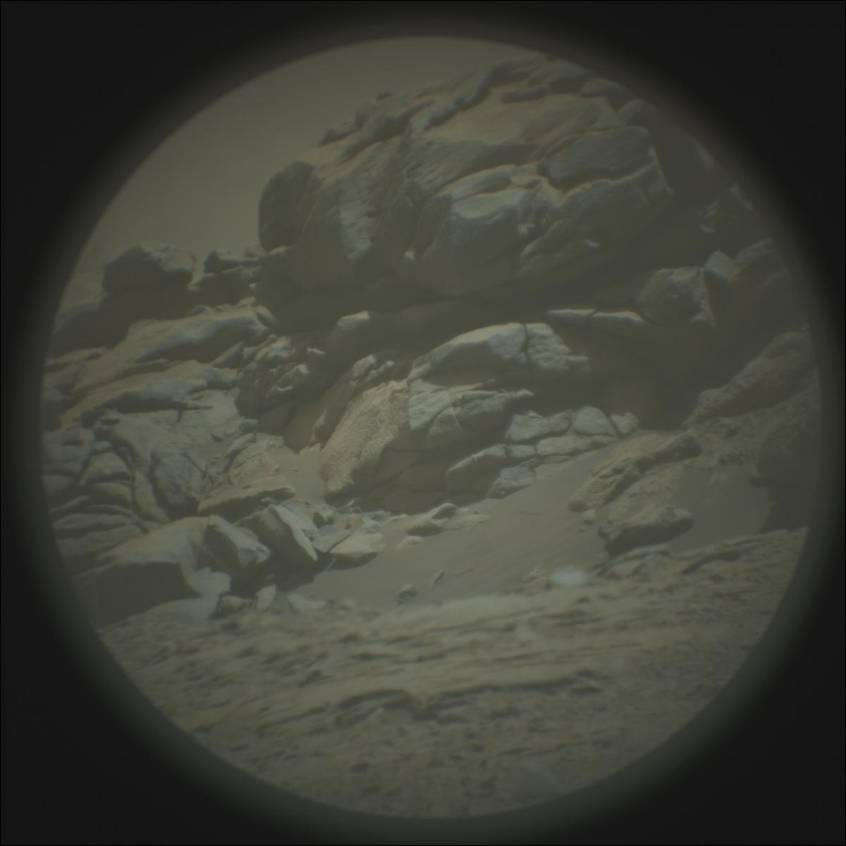 This image was taken by SUPERCAM_RMI onboard NASA's Mars rover Perseverance on Sol 1463