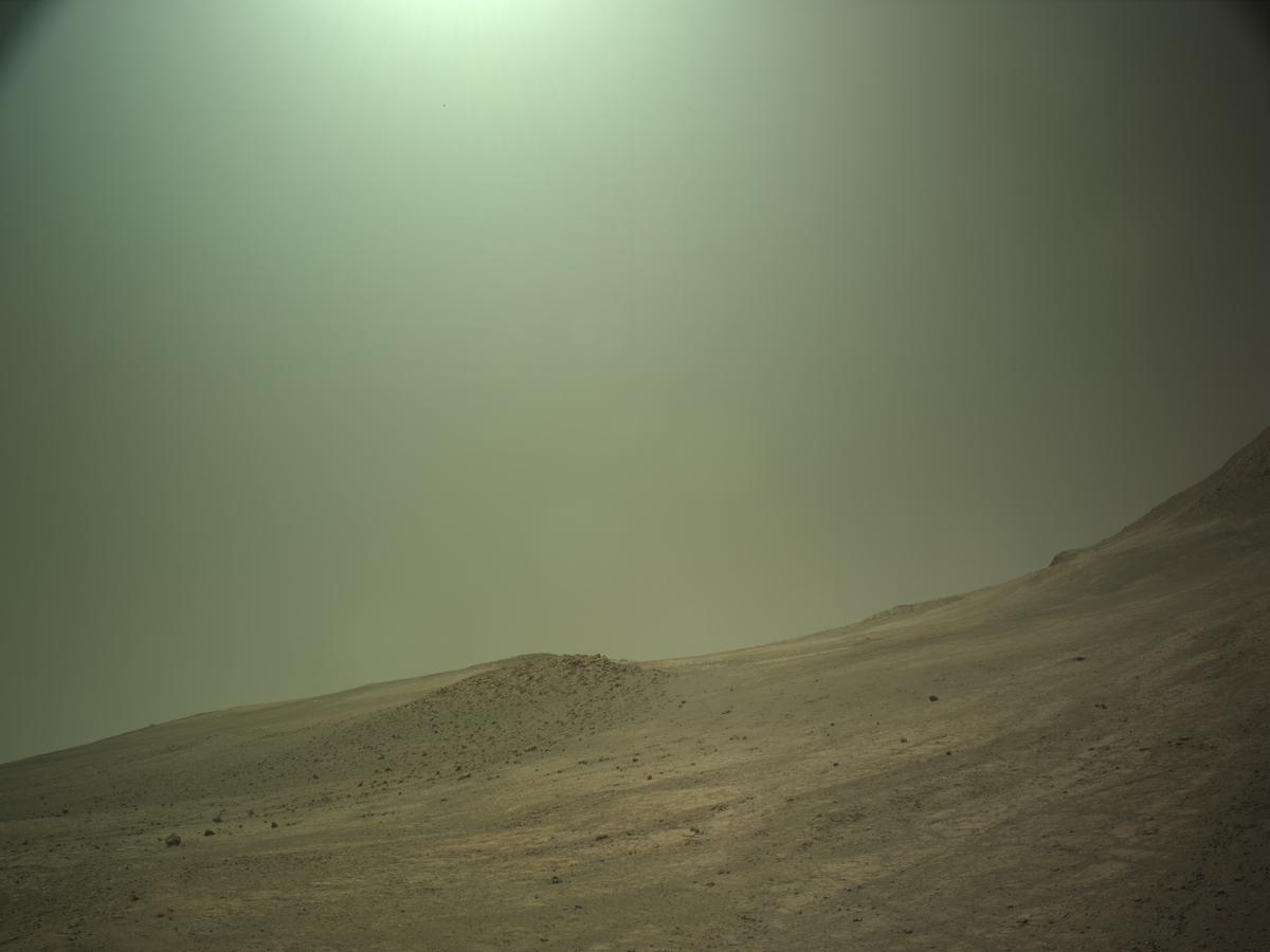 This image was taken by NAVCAM_LEFT onboard NASA's Mars rover Perseverance on Sol 1465