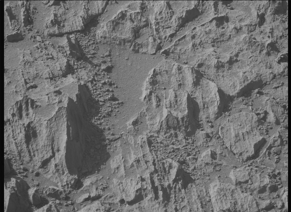 This image was taken by MCZ_LEFT onboard NASA's Mars rover Perseverance on Sol 1466