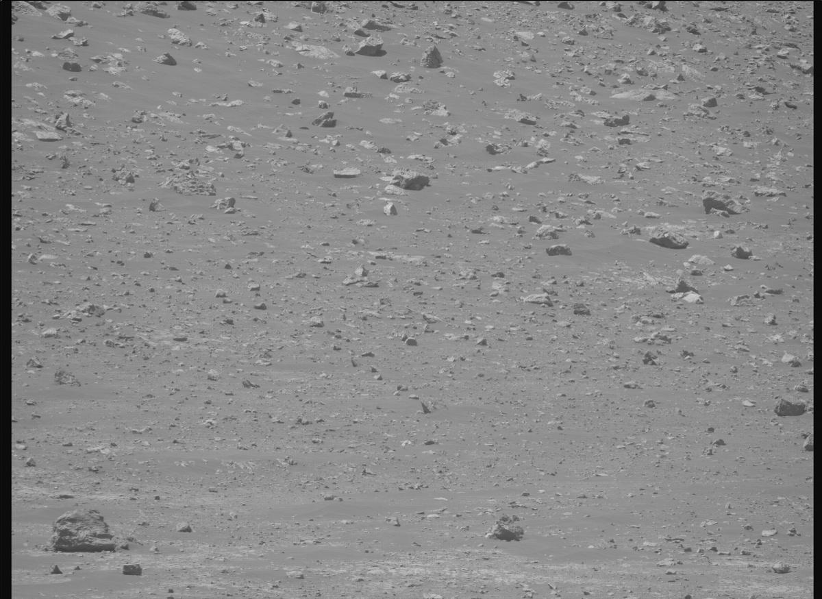 This image was taken by MCZ_RIGHT onboard NASA's Mars rover Perseverance on Sol 1469