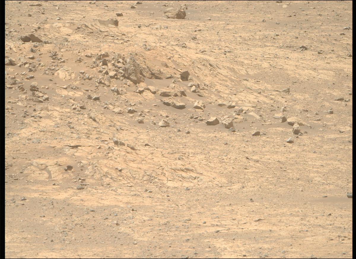 This image was taken by MCZ_RIGHT onboard NASA's Mars rover Perseverance on Sol 1469
