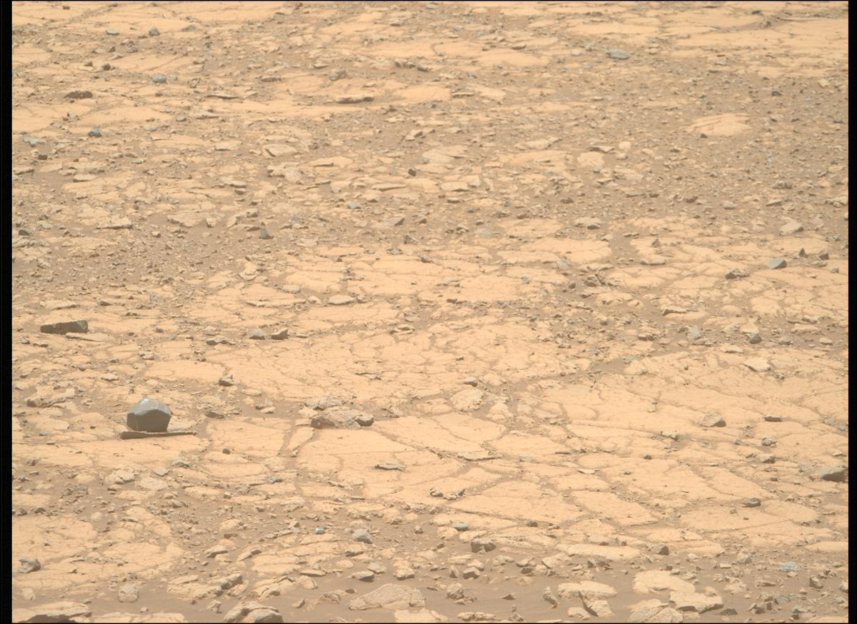 This image was taken by MCZ_RIGHT onboard NASA's Mars rover Perseverance on Sol 1469