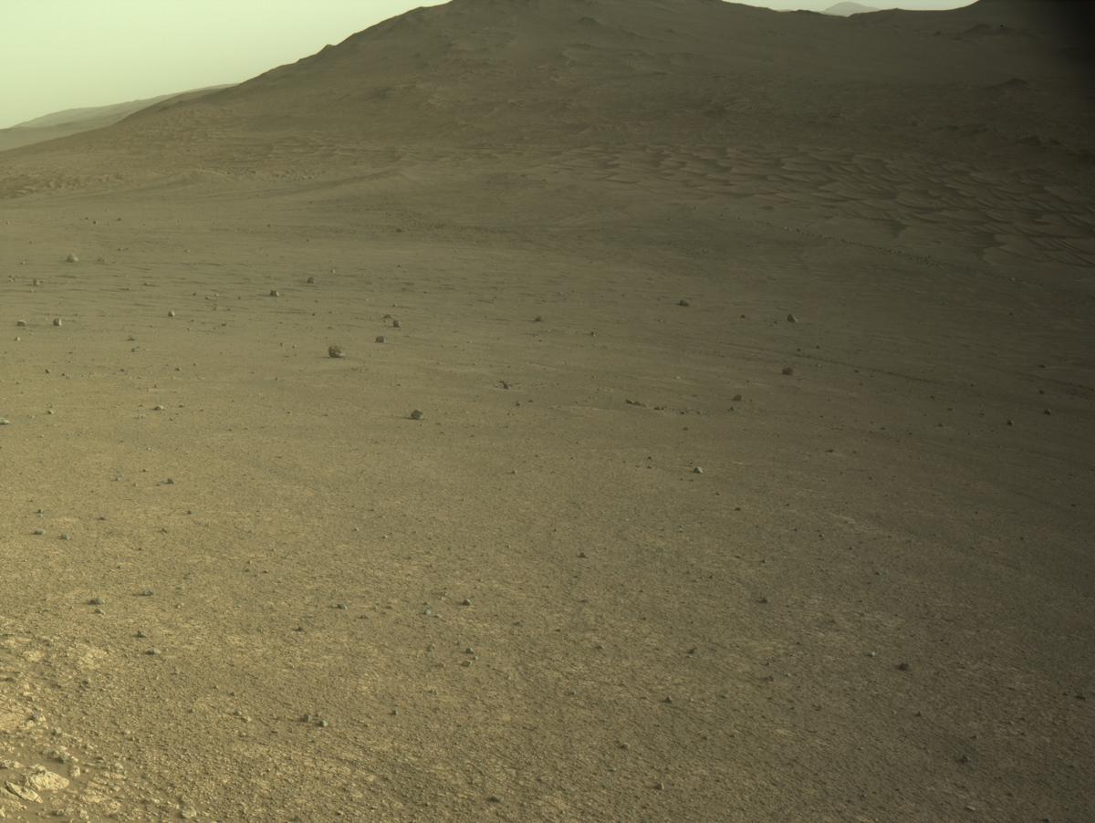 This image was taken by NAVCAM_RIGHT onboard NASA's Mars rover Perseverance on Sol 1470