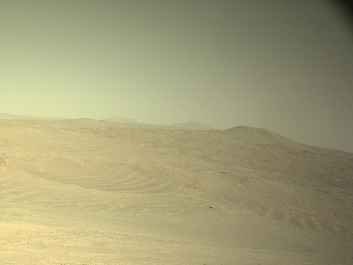 This image was taken by NAVCAM_LEFT onboard NASA's Mars rover Perseverance on Sol 1471