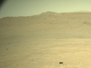 View image taken on Mars, Mars Perseverance Sol 1472: Right Navigation Camera (Navcam)