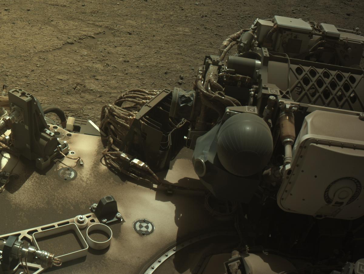 This image was taken by NAVCAM_LEFT onboard NASA's Mars rover Perseverance on Sol 1477