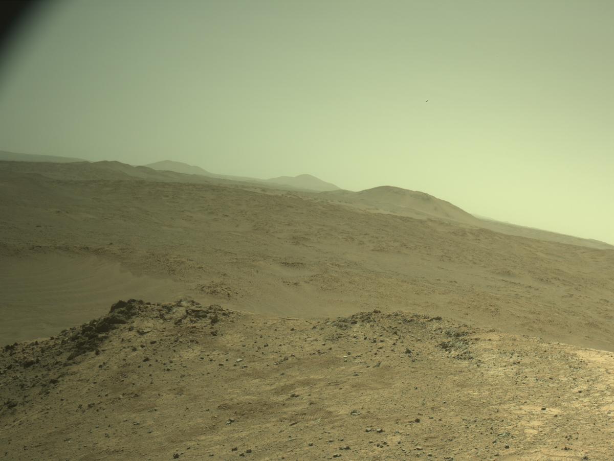 This image was taken by NAVCAM_LEFT onboard NASA's Mars rover Perseverance on Sol 1478