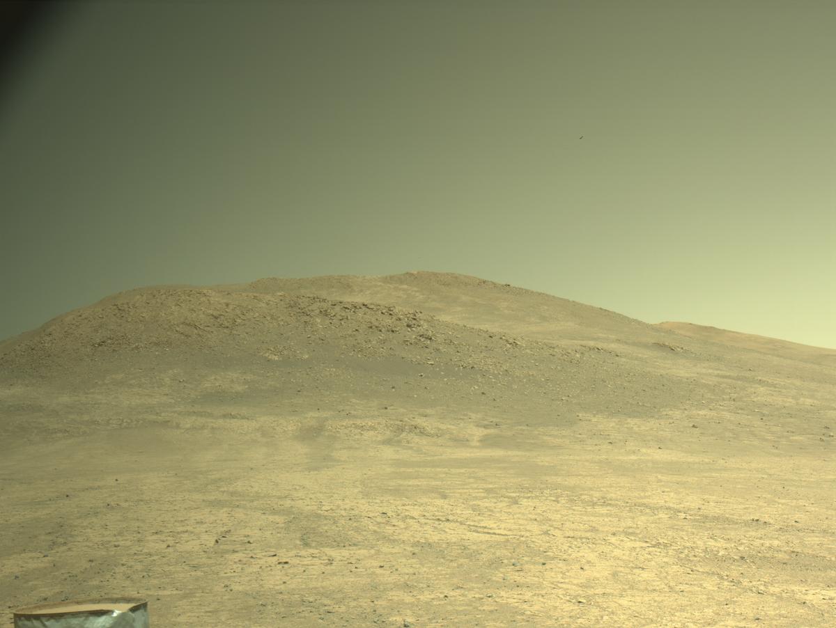 This image was taken by NAVCAM_LEFT onboard NASA's Mars rover Perseverance on Sol 1478