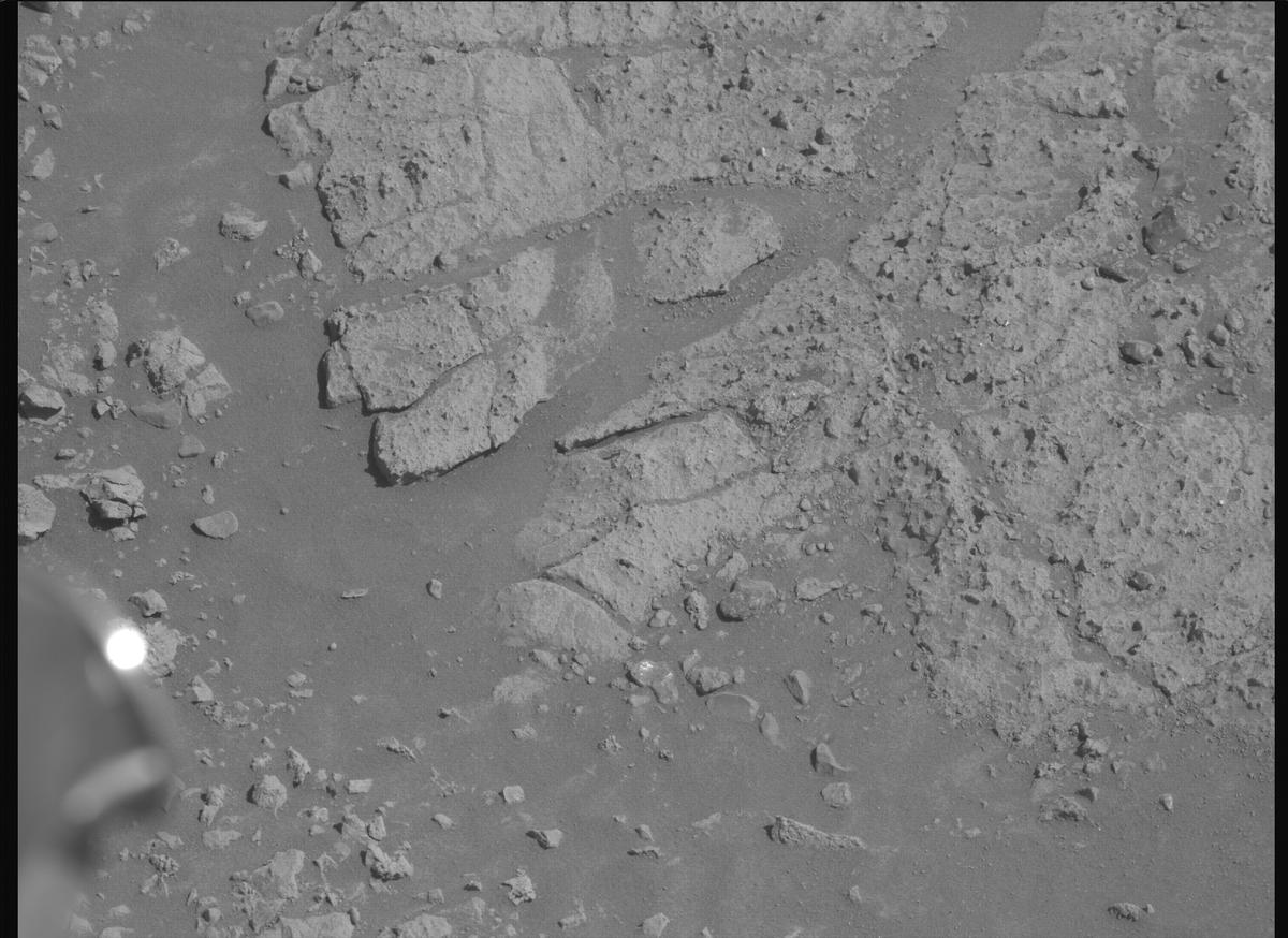 This image was taken by MCZ_LEFT onboard NASA's Mars rover Perseverance on Sol 1492