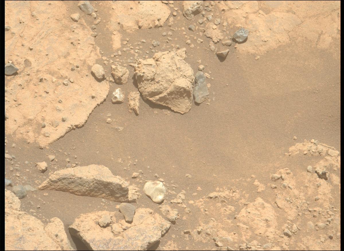 This image was taken by MCZ_LEFT onboard NASA's Mars rover Perseverance on Sol 1494