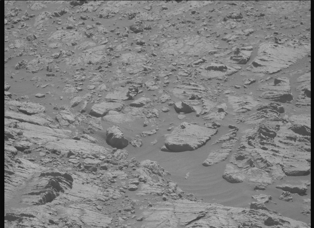 This image was taken by MCZ_RIGHT onboard NASA's Mars rover Perseverance on Sol 1495