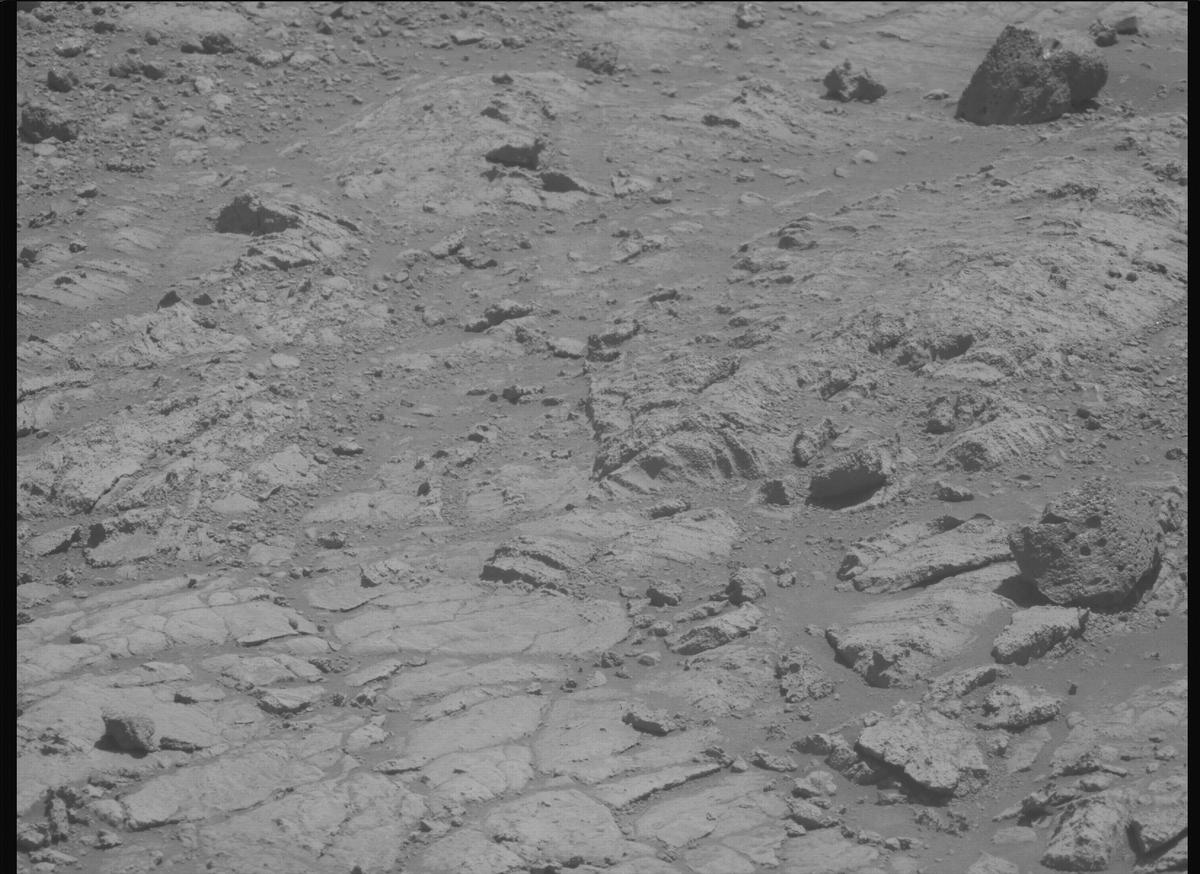 This image was taken by MCZ_LEFT onboard NASA's Mars rover Perseverance on Sol 1498