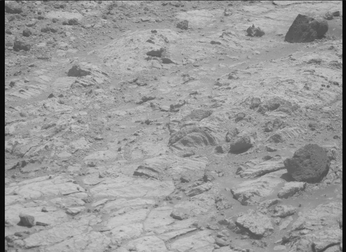 This image was taken by MCZ_RIGHT onboard NASA's Mars rover Perseverance on Sol 1498