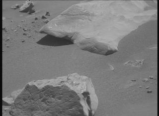 View image taken on Mars, Mars Perseverance Sol 1504: Left Mastcam-Z Camera