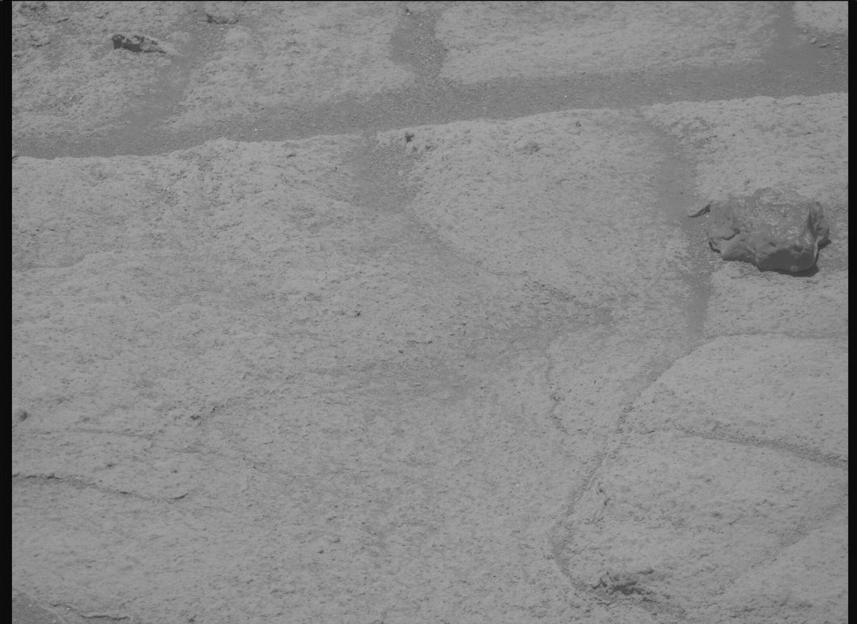 This image was taken by MCZ_RIGHT onboard NASA's Mars rover Perseverance on Sol 1504