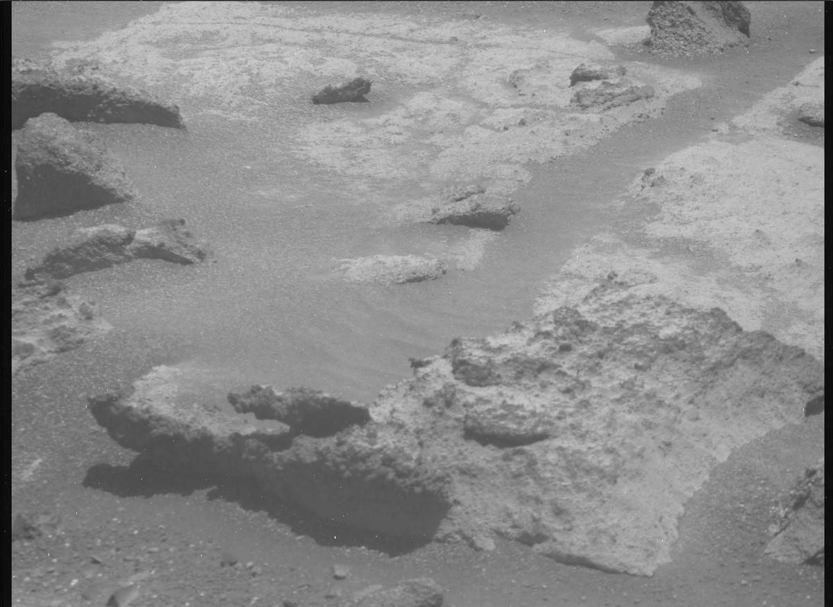 This image was taken by MCZ_RIGHT onboard NASA's Mars rover Perseverance on Sol 1504