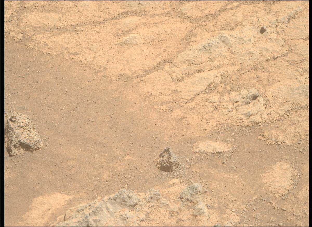 This image was taken by MCZ_RIGHT onboard NASA's Mars rover Perseverance on Sol 1505