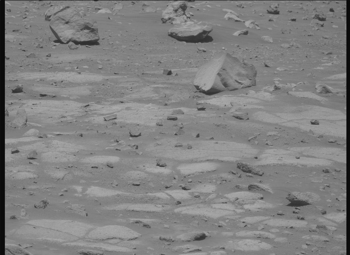 This image was taken by MCZ_RIGHT onboard NASA's Mars rover Perseverance on Sol 1505