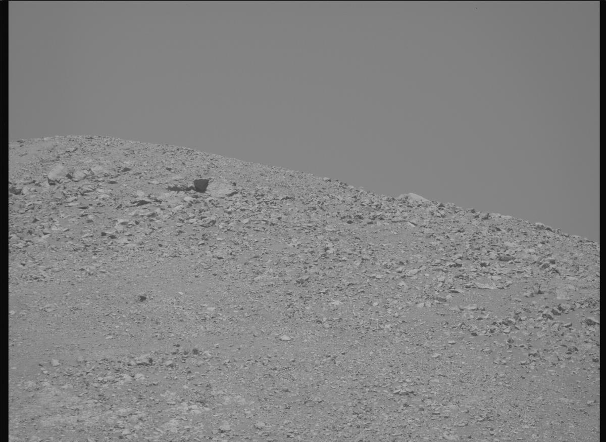This image was taken by MCZ_RIGHT onboard NASA's Mars rover Perseverance on Sol 1509