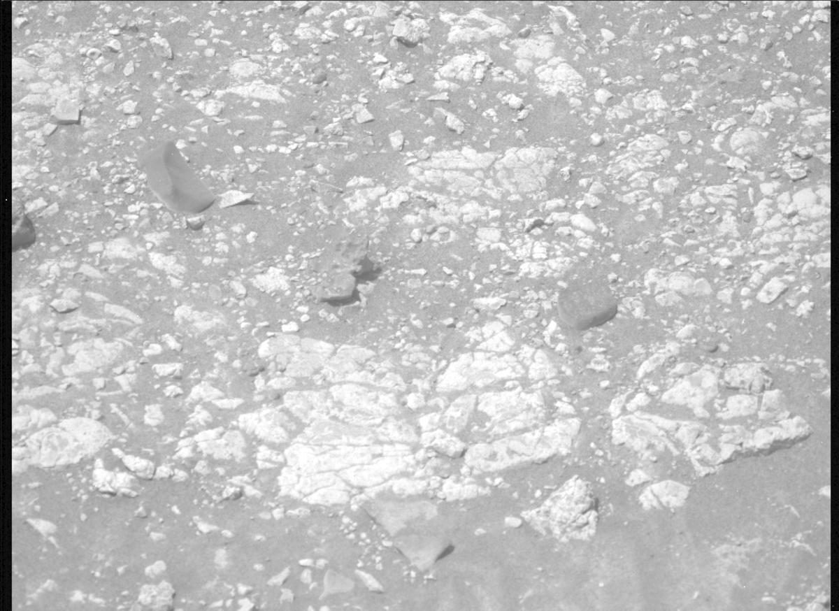 This image was taken by MCZ_LEFT onboard NASA's Mars rover Perseverance on Sol 1511