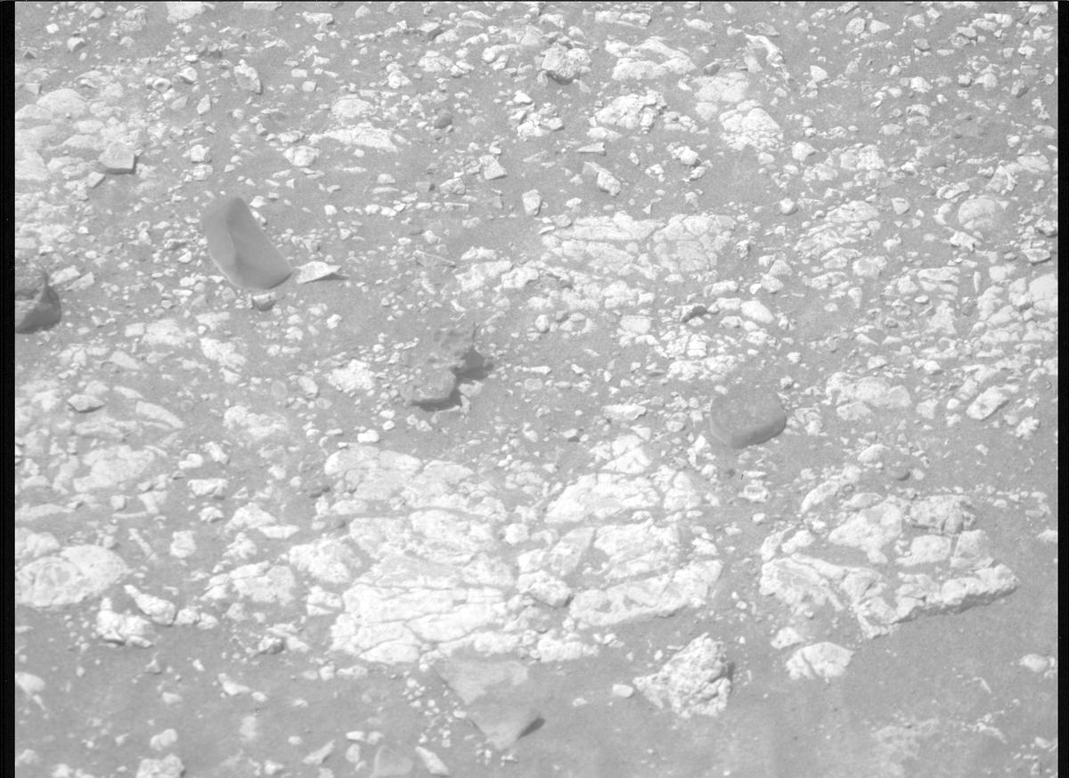 This image was taken by MCZ_RIGHT onboard NASA's Mars rover Perseverance on Sol 1511