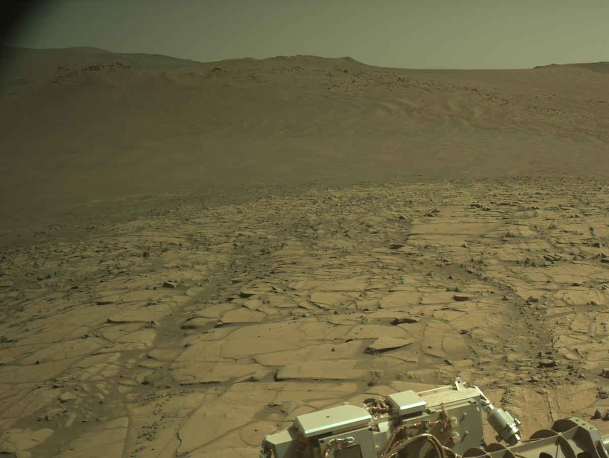 This image was taken by NAVCAM_LEFT onboard NASA's Mars rover Perseverance on Sol 1512